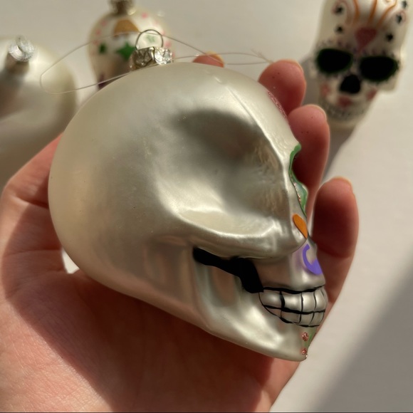 Halloween Day of the Dead Skull Ornaments (4) - Picture 15 of 16